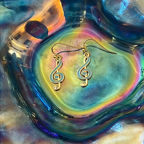 🎵Musical Note Earrings - Picture 2 of 3